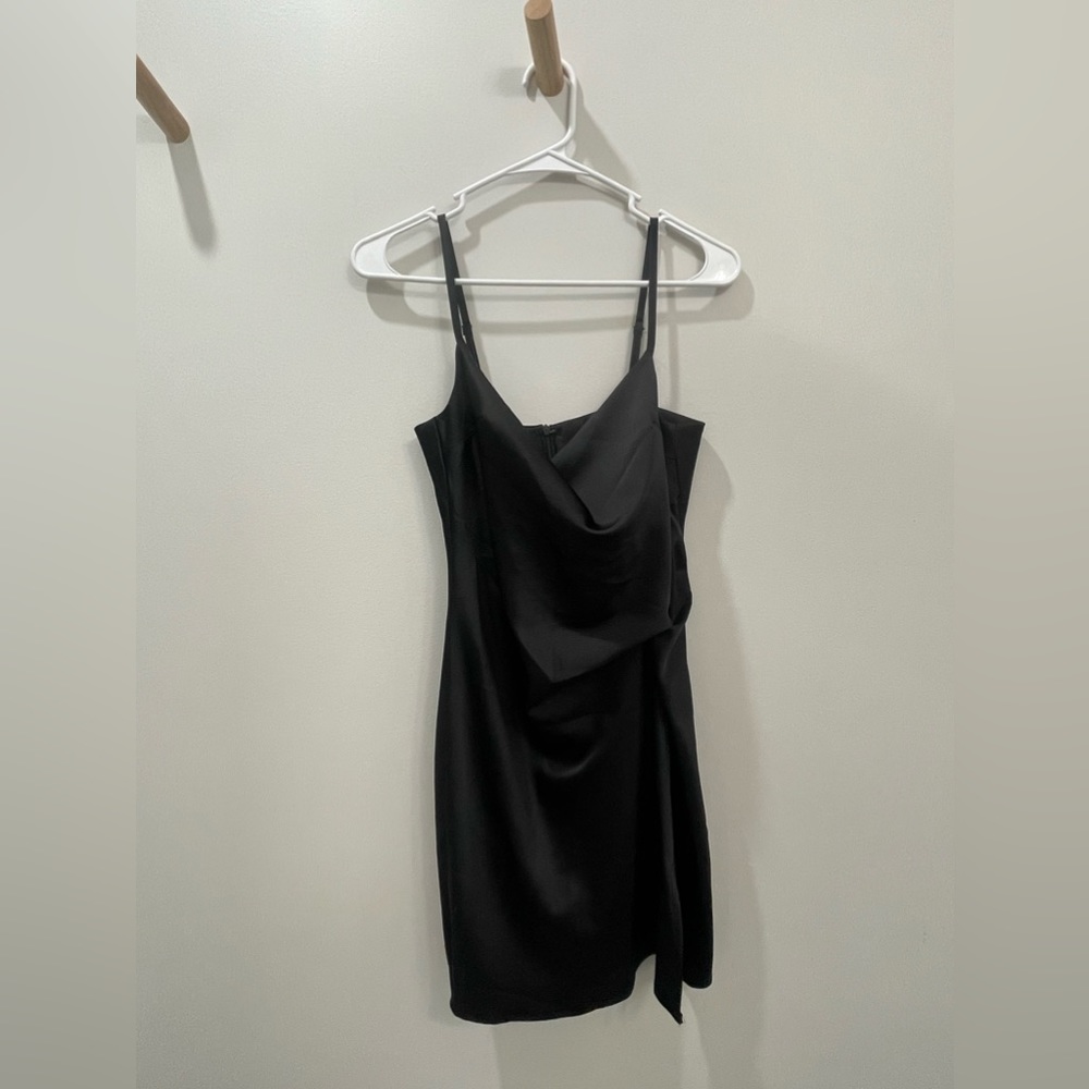 BLACK MEDIUM SATIN MINI DRESS